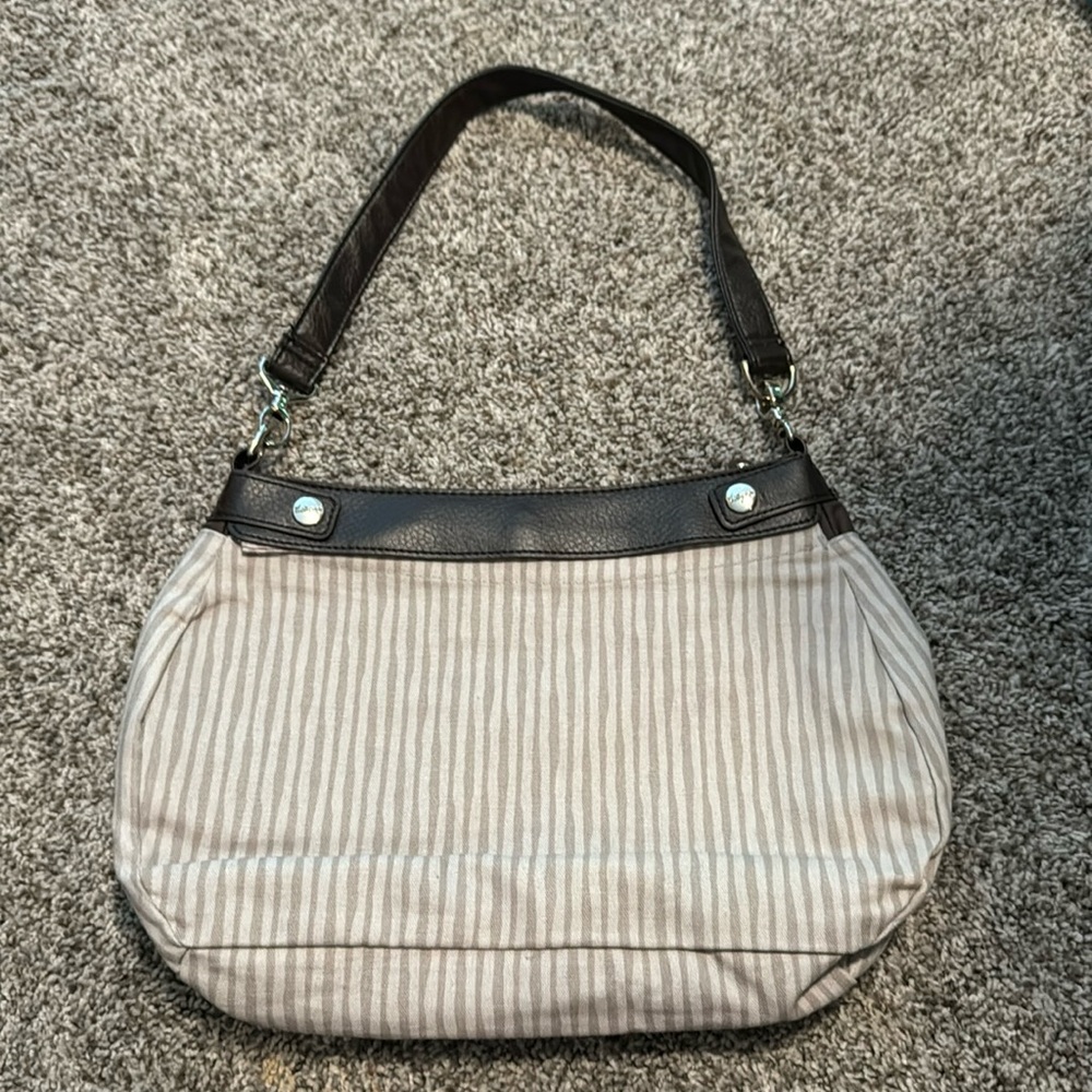 Woman’s Thirty One Bag